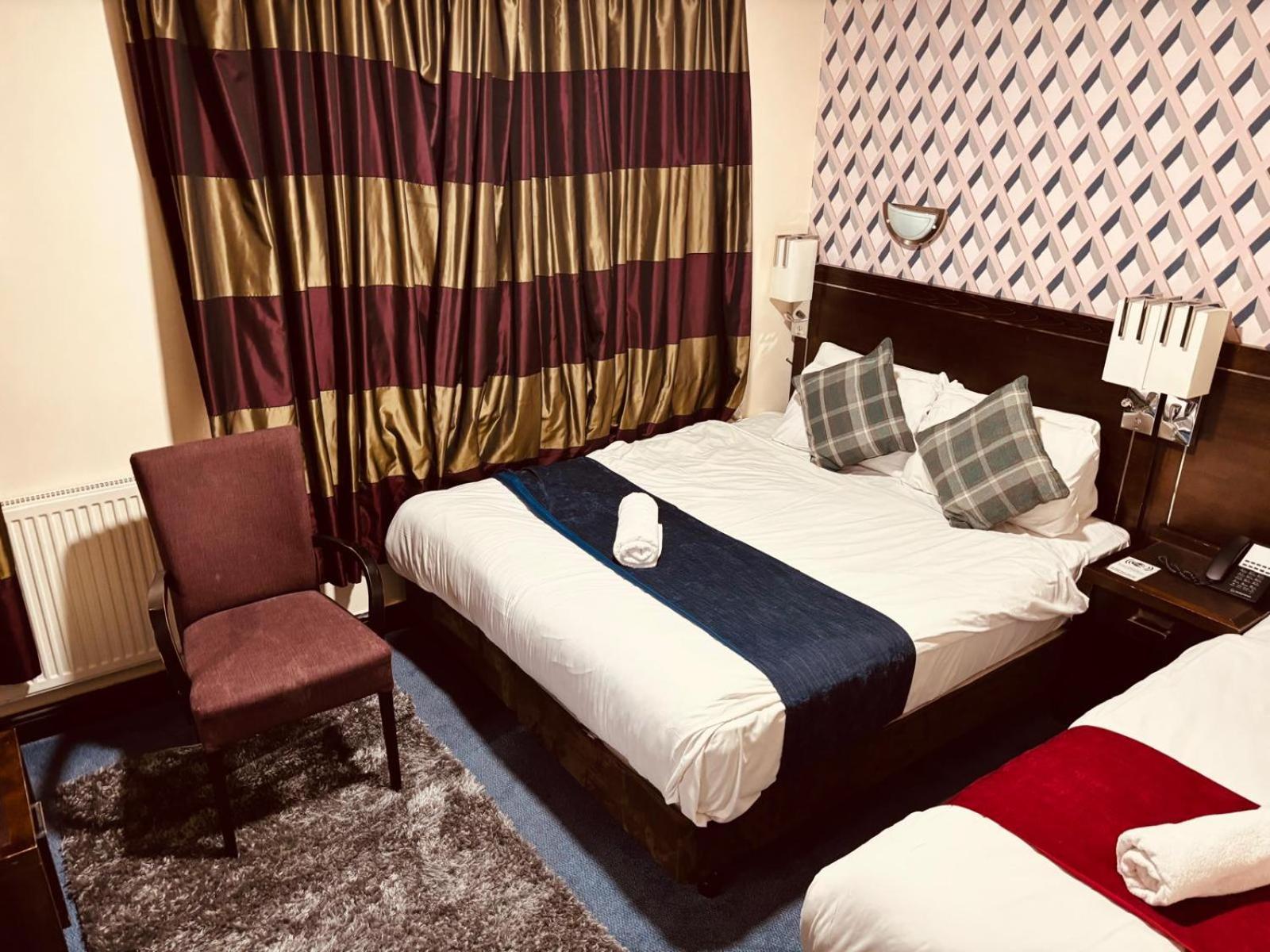 Acorn Lodge Hotel Gatwick & Parking Horley Zewnętrze zdjęcie