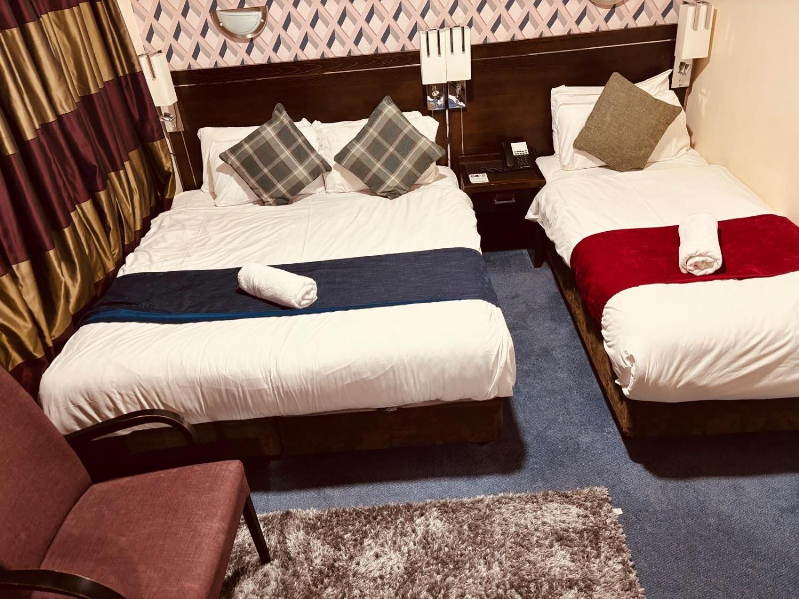 Acorn Lodge Hotel Gatwick & Parking Horley Zewnętrze zdjęcie